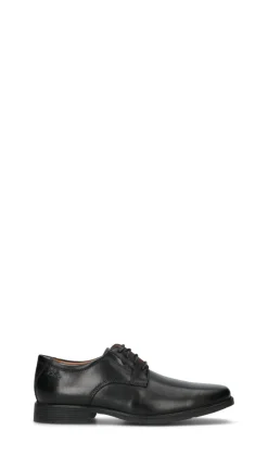 CLARKS ESSENTIALS