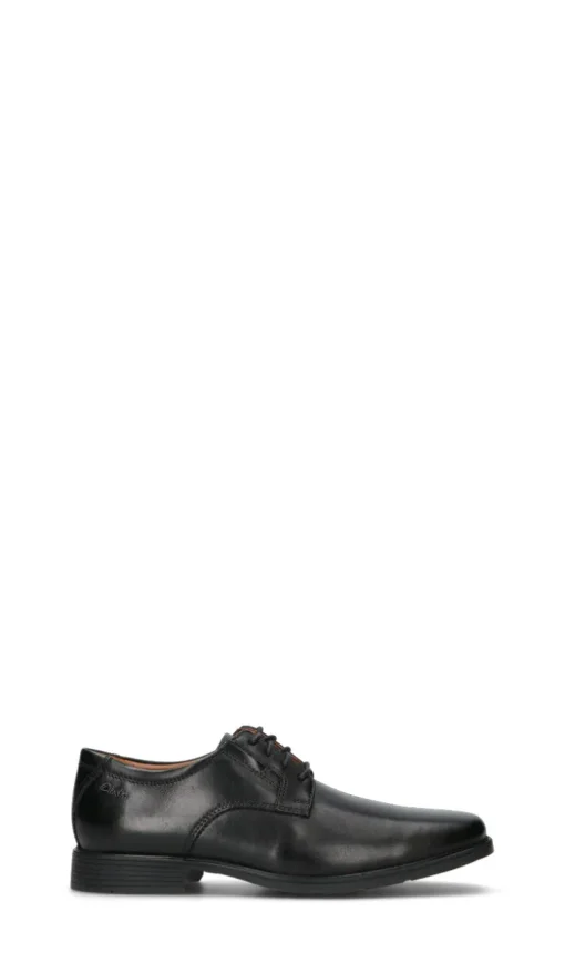 CLARKS ESSENTIALS